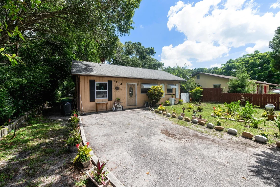 Photo of 1714 Edgevale Road