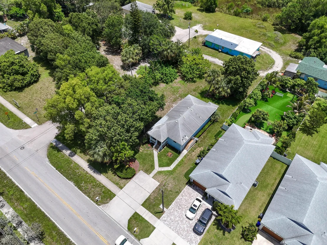 Photo of 18066 Limestone Creek Road
