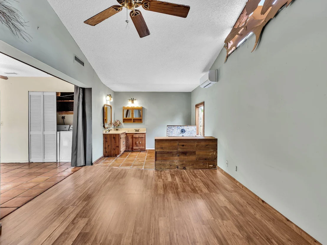Photo of 301 5TH Street