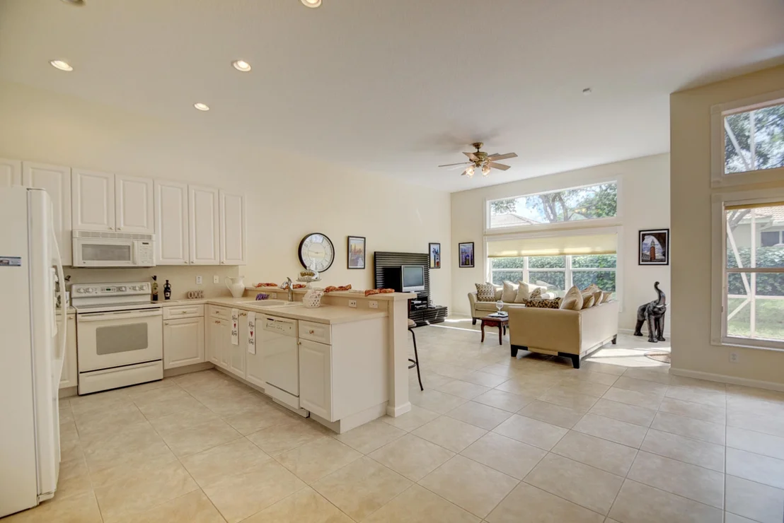 Photo of 7274 Morocca Lake Drive