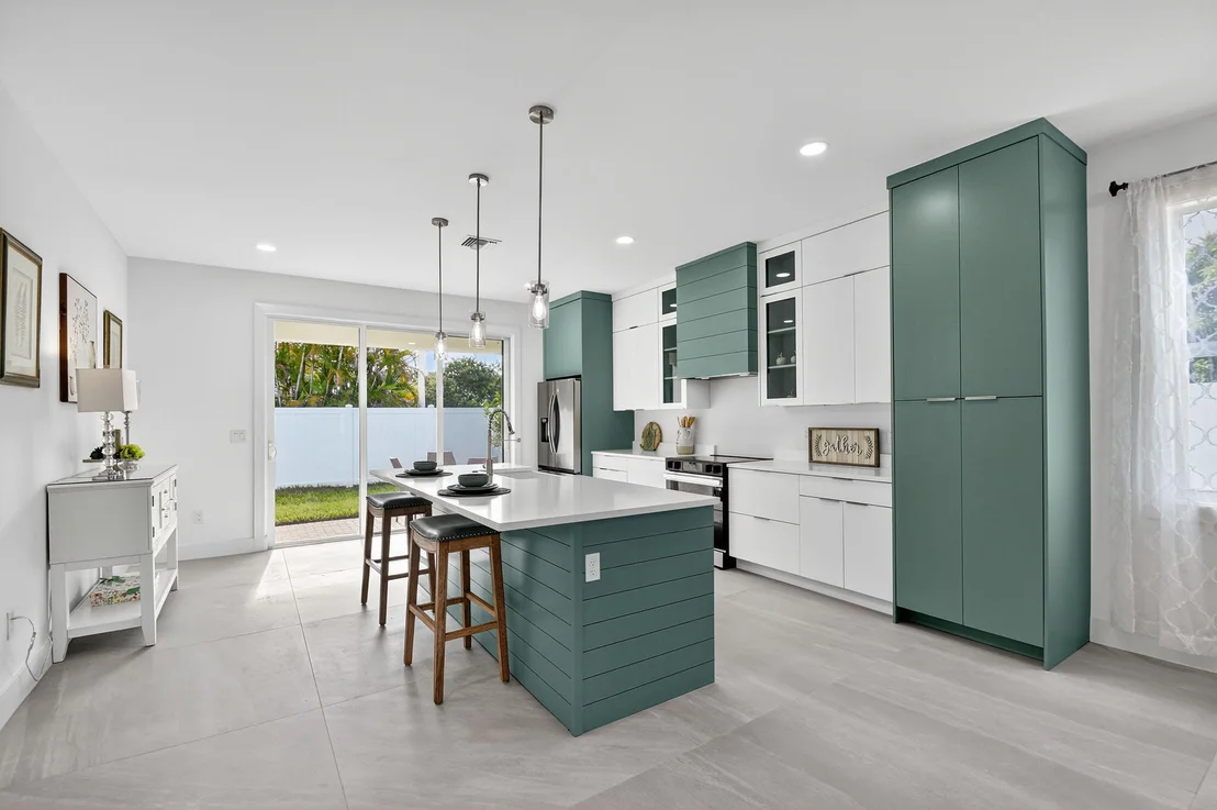 Photo of 601 N Loxahatchee Drive