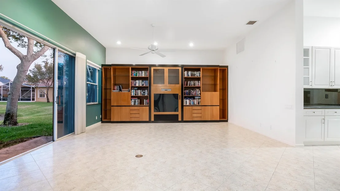Photo of 9046 Bari Lane