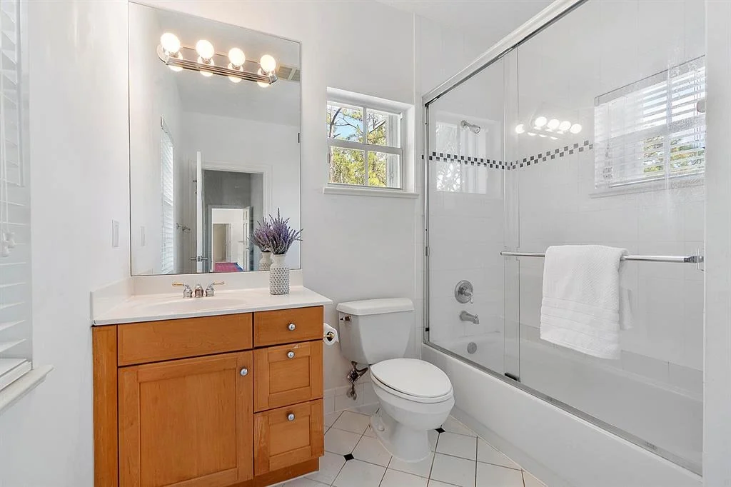 Photo of 13638 Greentree Trail