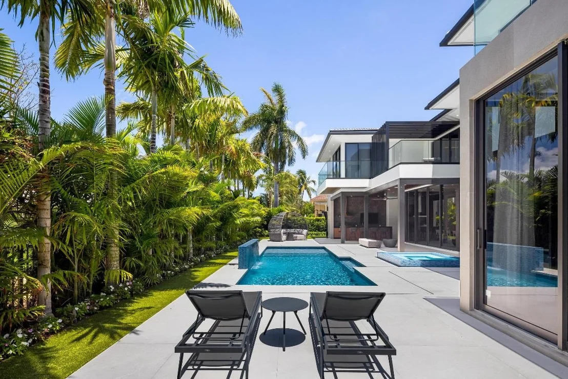 Photo of 1955 Thatch Palm Drive
