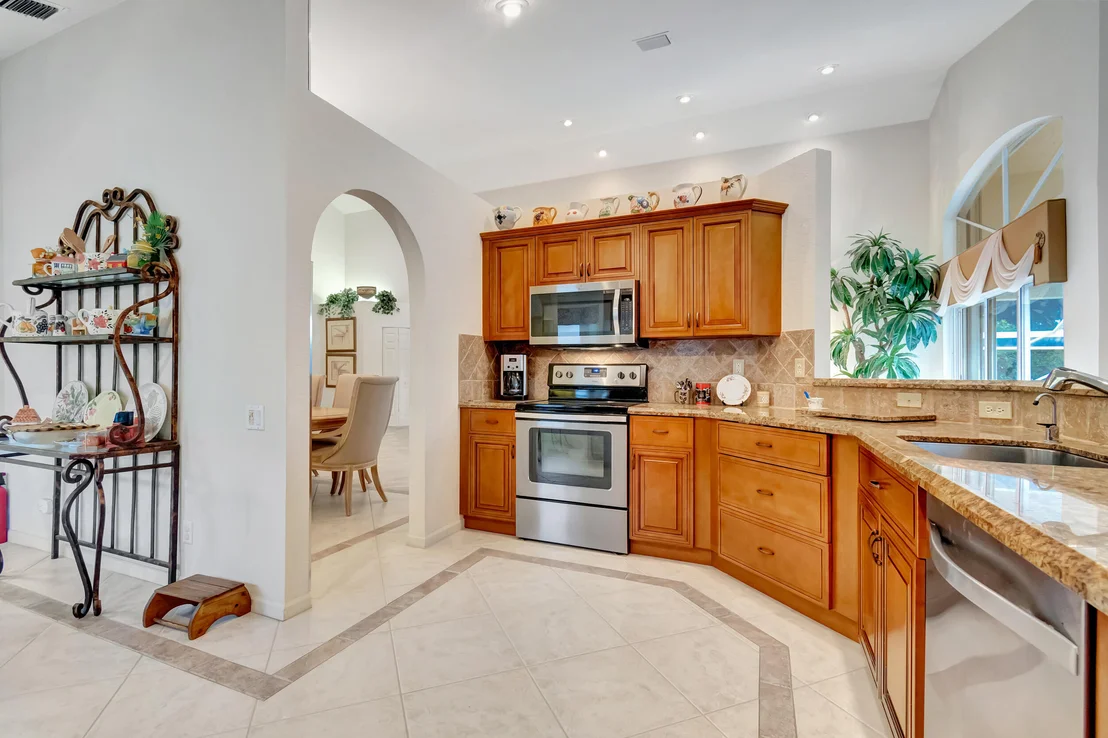Photo of 7350 Falls Road W