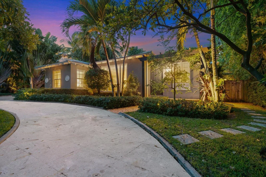 Photo of 733 Sunset Road