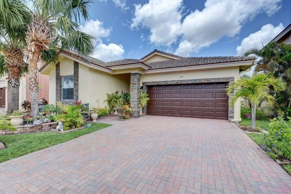 Photo of 121 Bellezza Terrace