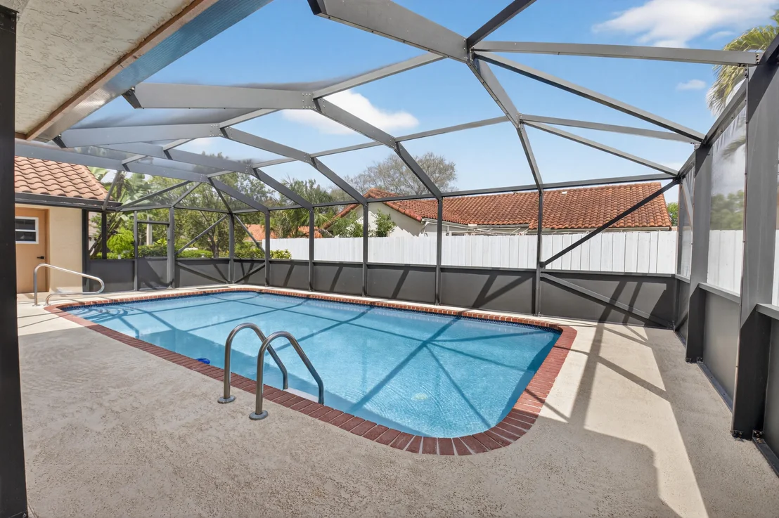 Photo of 9362 Laurel Green Drive