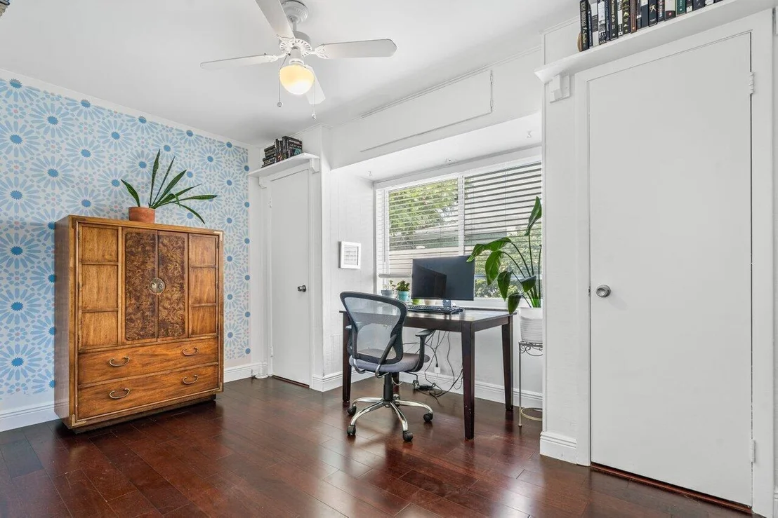 Photo of 609 Heron Drive