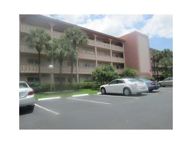 Photo of Unit E2 at 1804 Eleuthera Point