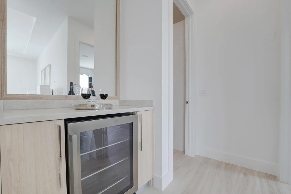 Photo of 948 Banyan Drive
