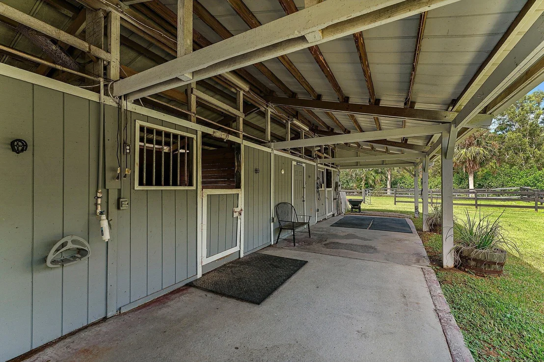 Photo of 2505 SE Ranch Acres Circle