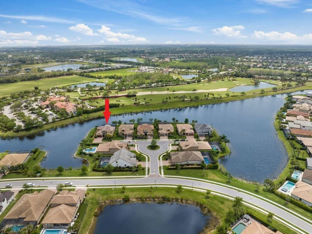 Photo of 210 Alcove Point Lane