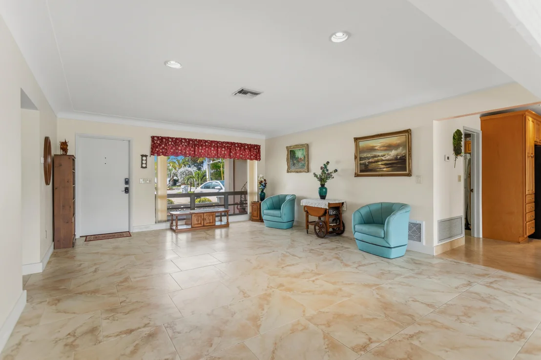 Photo of 270 SE 5th Terrace