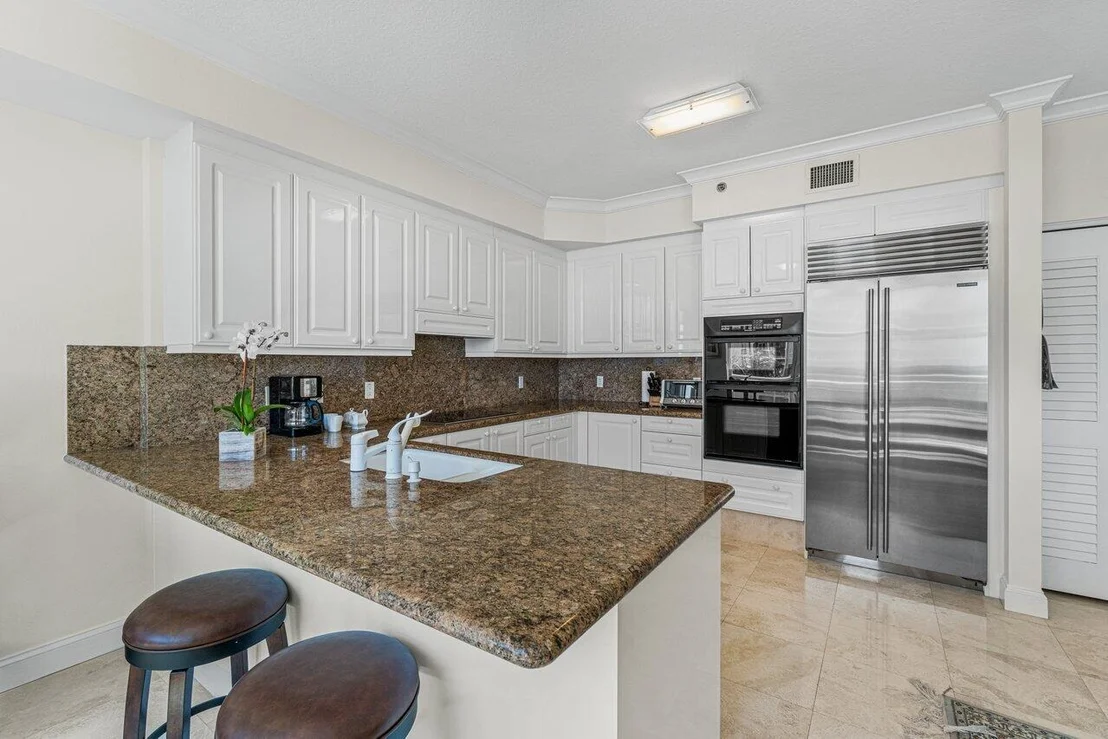 Photo of Unit 607 at 3720 S Ocean Boulevard