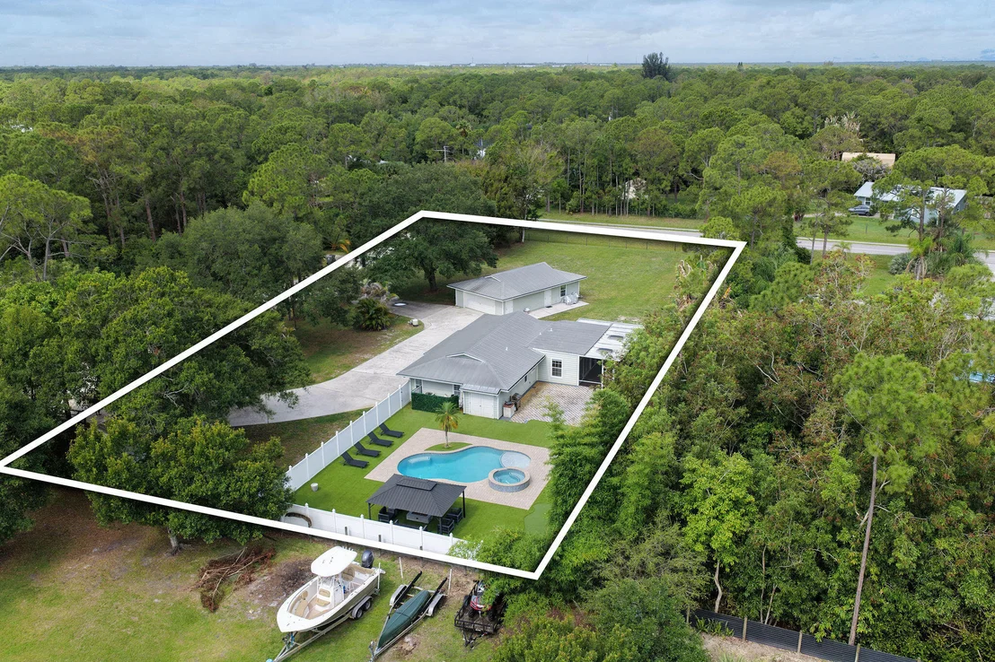 Photo of 16582 Mellen Lane