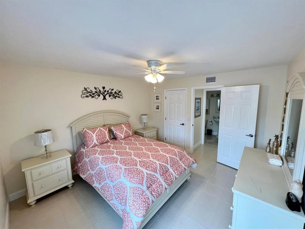 Photo of Unit C2 at 337 Knotty Pine Circle
