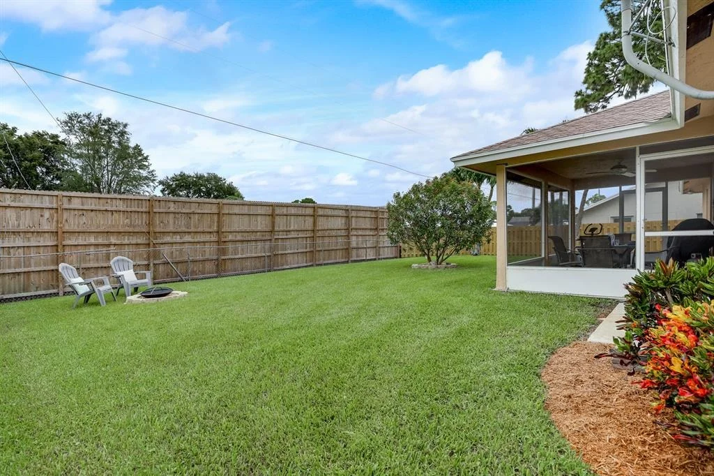 Photo of 4815 Dolphin Drive