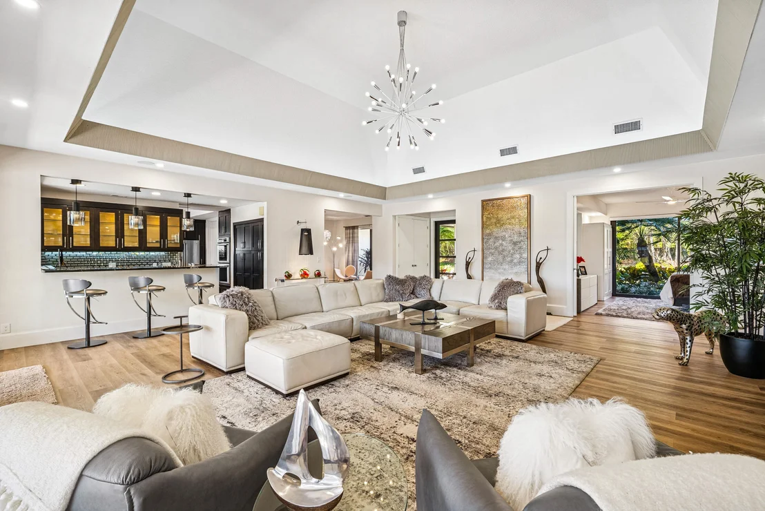 Photo of 5221 Estates Drive