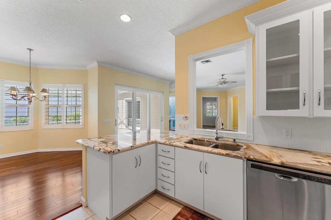 Photo of 215 New Haven Boulevard