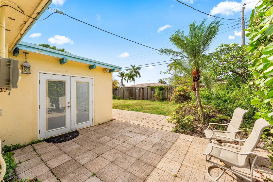 Photo of 360 NE 23rd Way