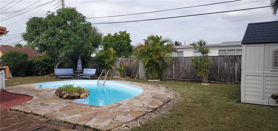 Photo of 7271 NW 169th Street
