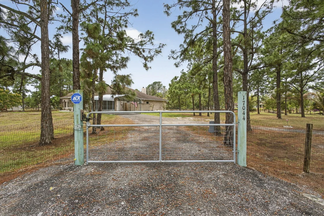 Photo of 17044 N 72nd Rd Road N
