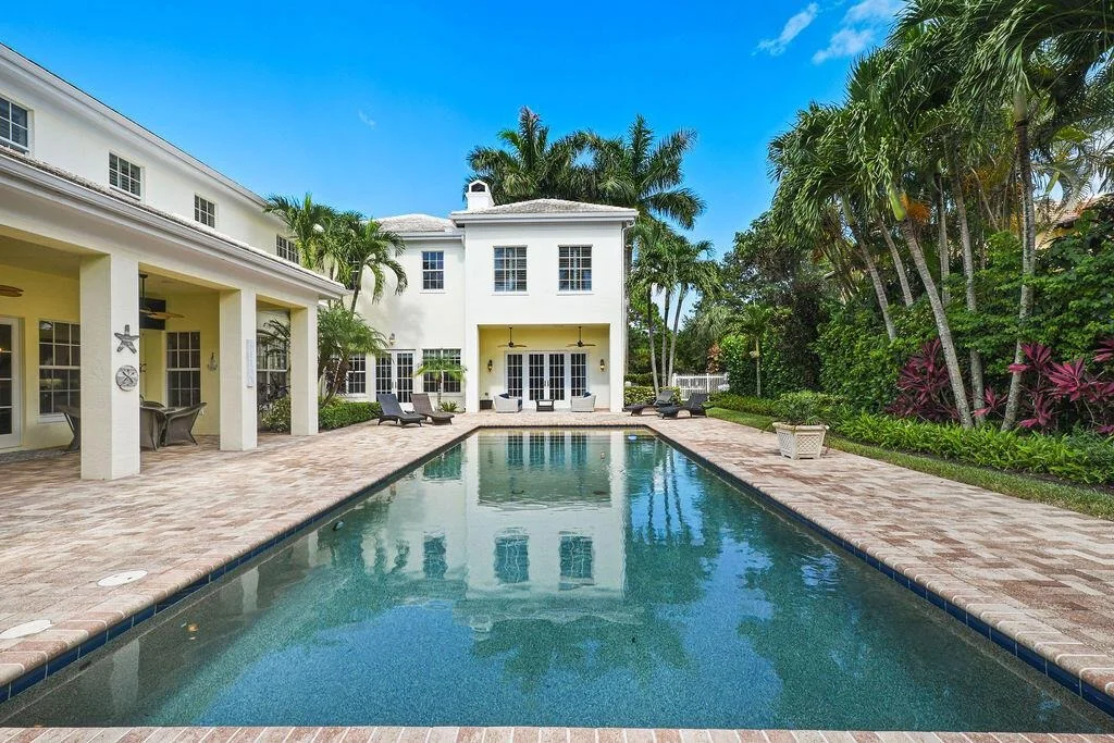 Photo of 3338 Greenway Drive
