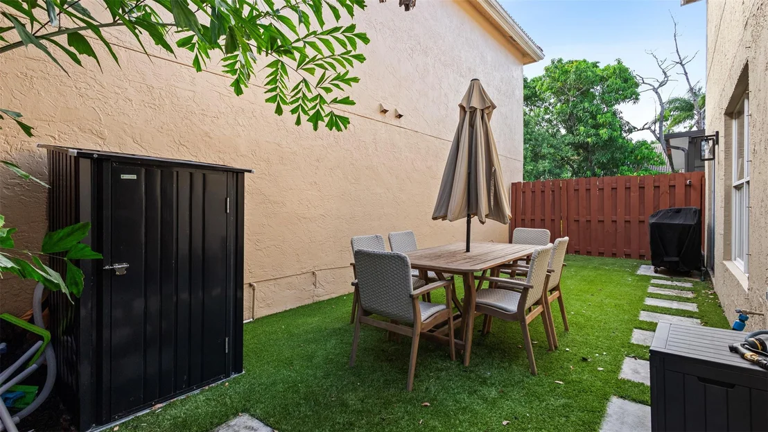 Photo of 10324 E Breezeway Place