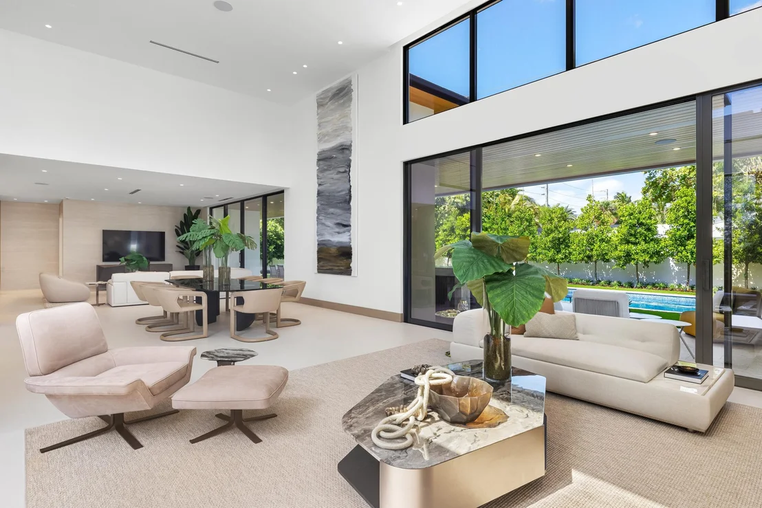 Photo of 1351 Cocoanut Road
