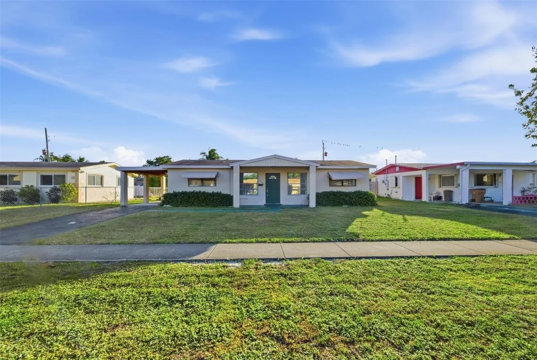Photo of 4030 NW 3rd Way