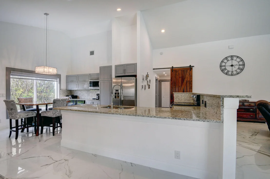 Photo of 9415 Nursery Lane
