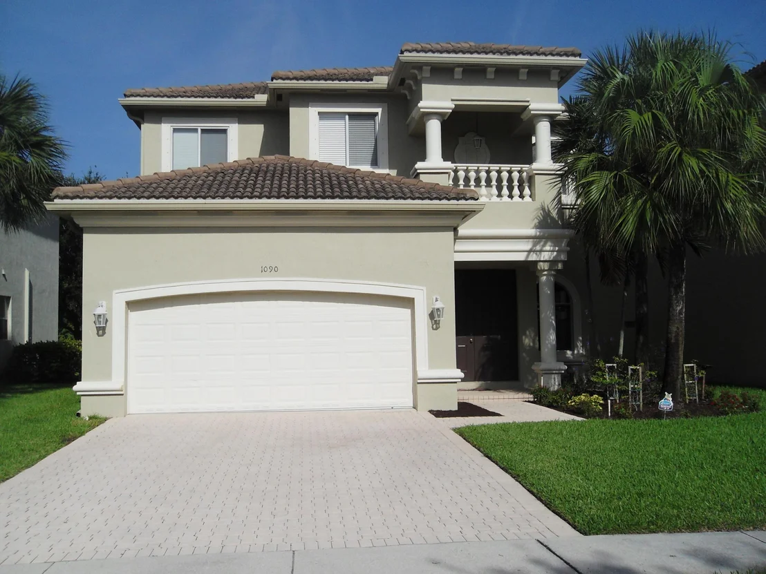 Photo of 1090 Grove Park Circle