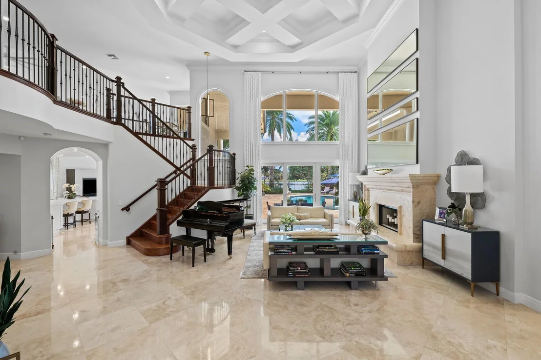 Photo of 3378 Bradenham Lane