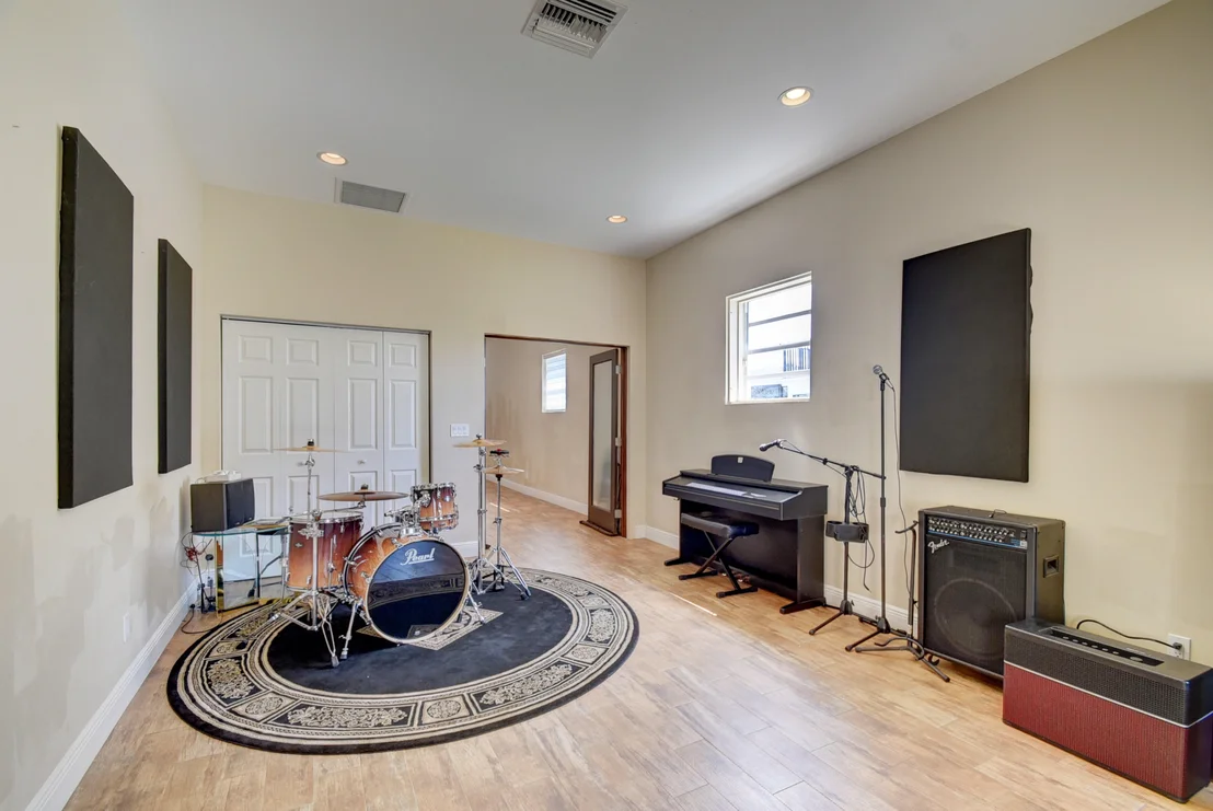 Photo of 9401 Old Pine Road