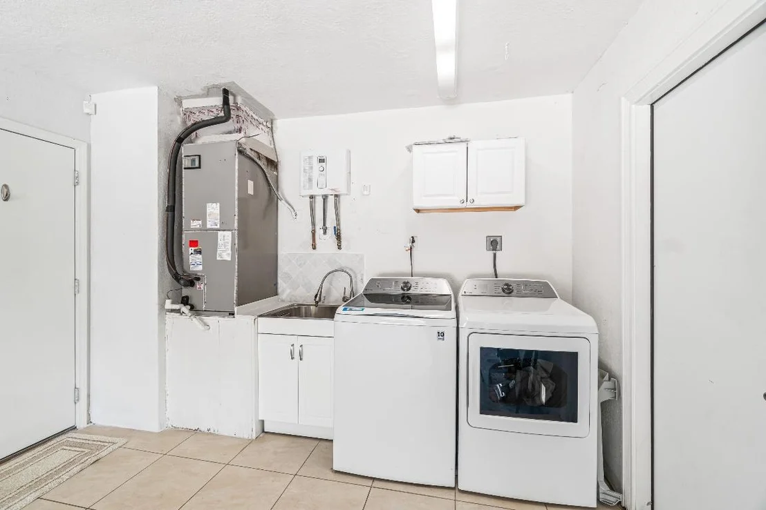 Photo of 2815 Cormorant Road
