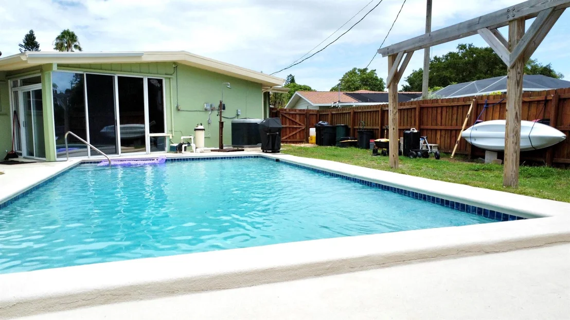 Photo of 886 Schumann Drive