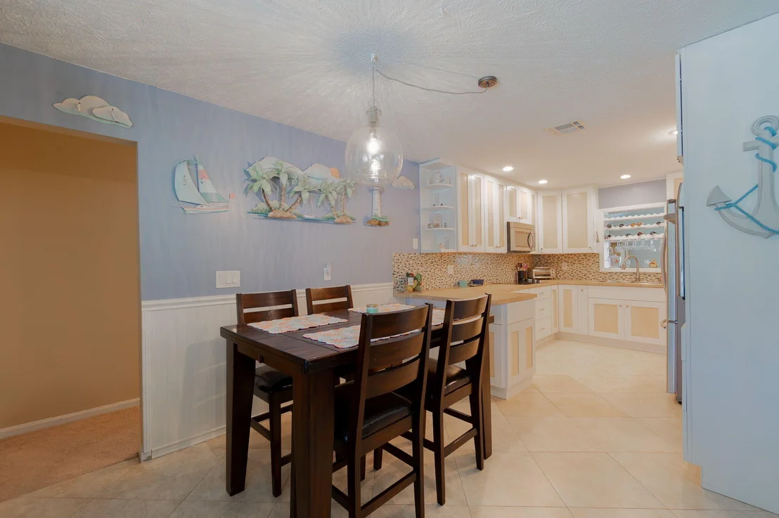 Photo of 5580 SE Paramount Drive