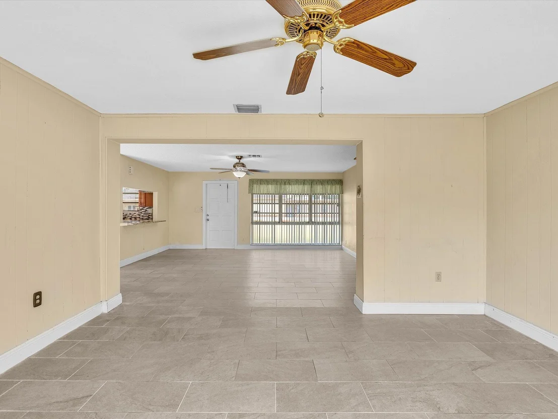 Photo of 4041 NE 18th Terrace