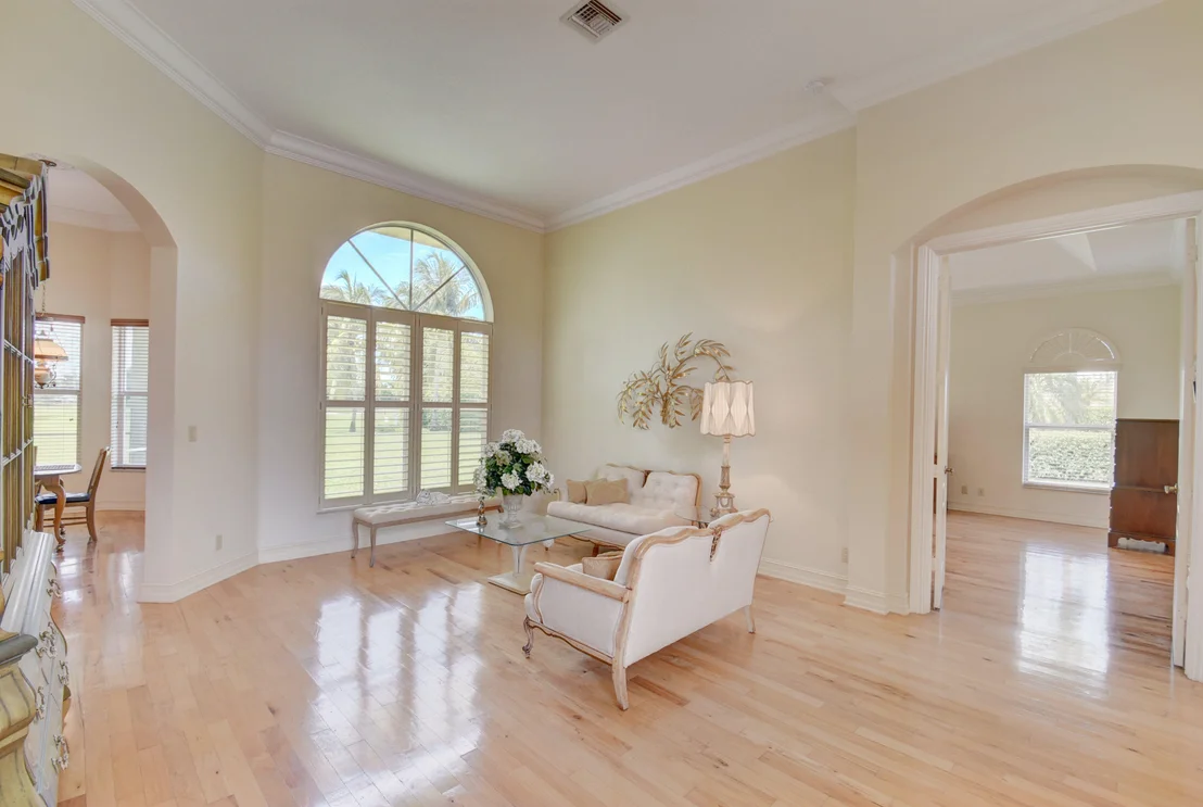 Photo of 137 Turnberry Drive
