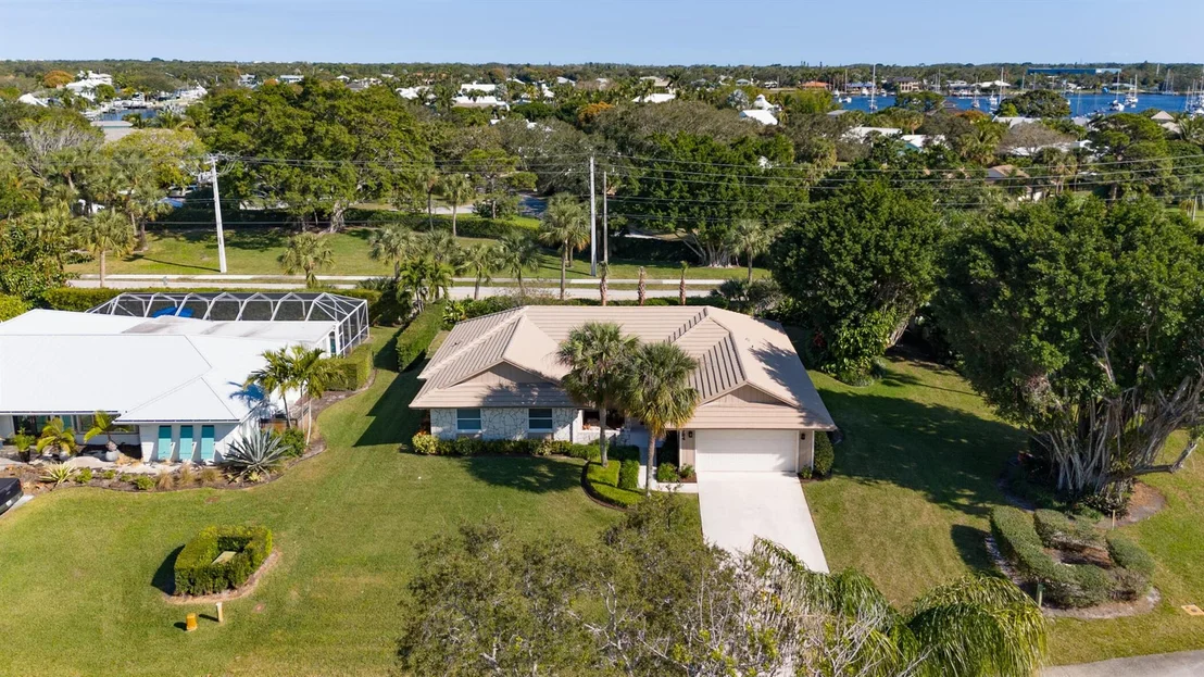 Photo of 3784 SE Fairway E