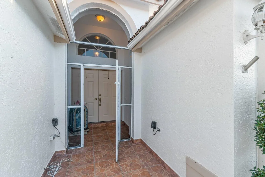 Photo of 3526 Chesapeake Circle