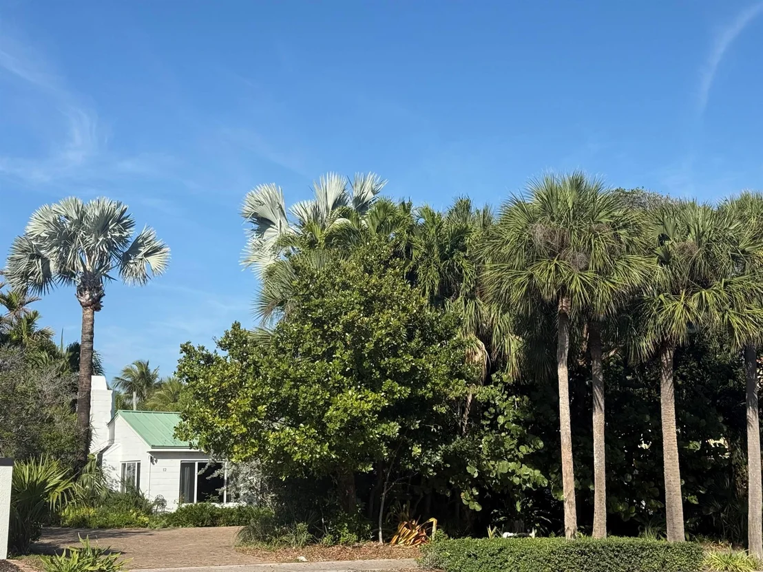 Photo of 12 E Ocean Avenue