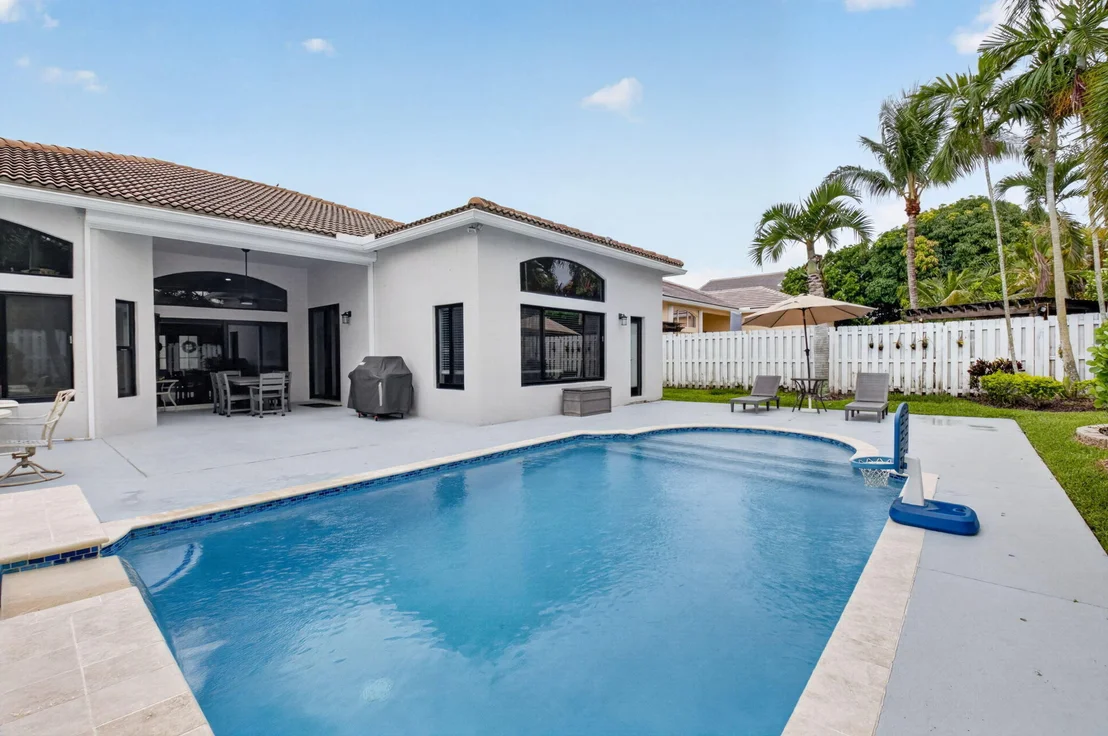 Photo of 6133 Indian Forest Circle