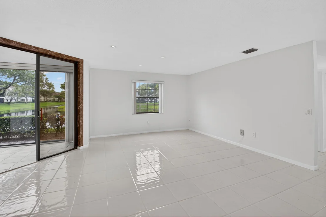 Photo of Unit E at 5217 Brisata Circle