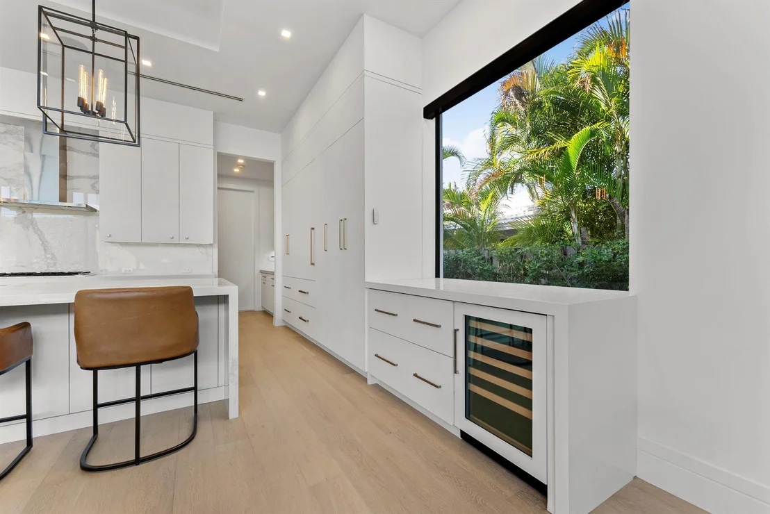 Photo of 811 Granada Drive