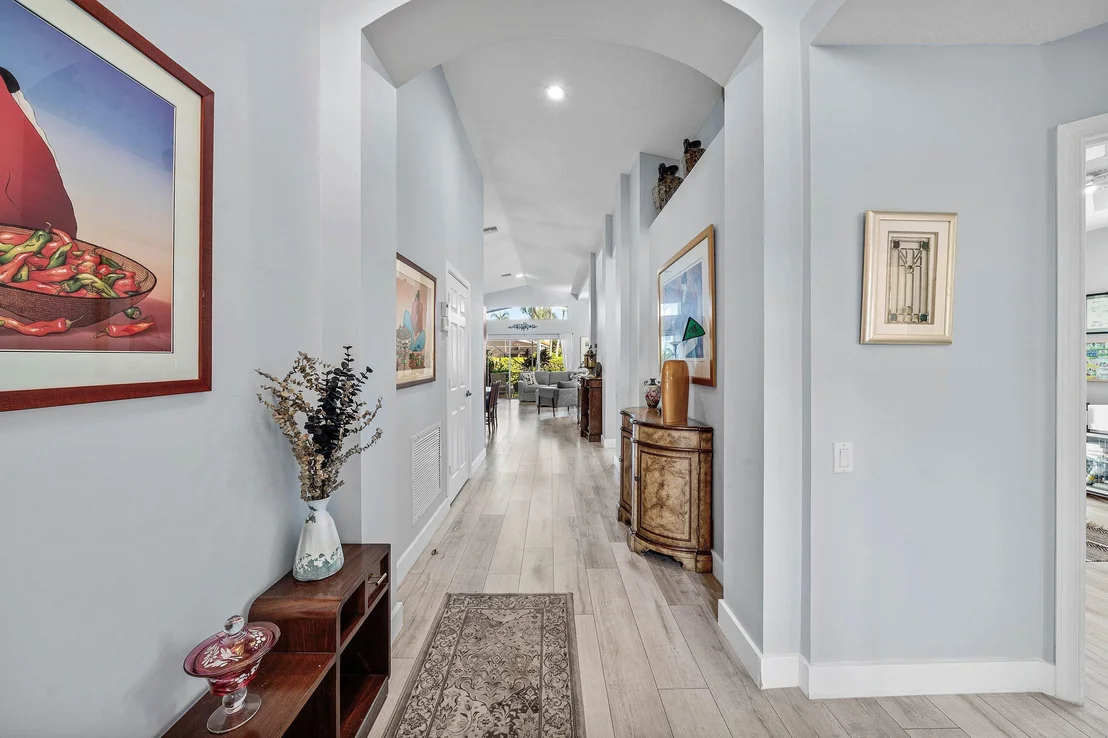 Photo of 7182 HAVILAND Circle
