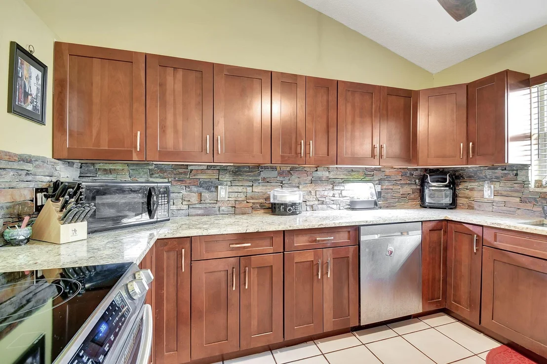 Photo of 123 Buttonwood Circle
