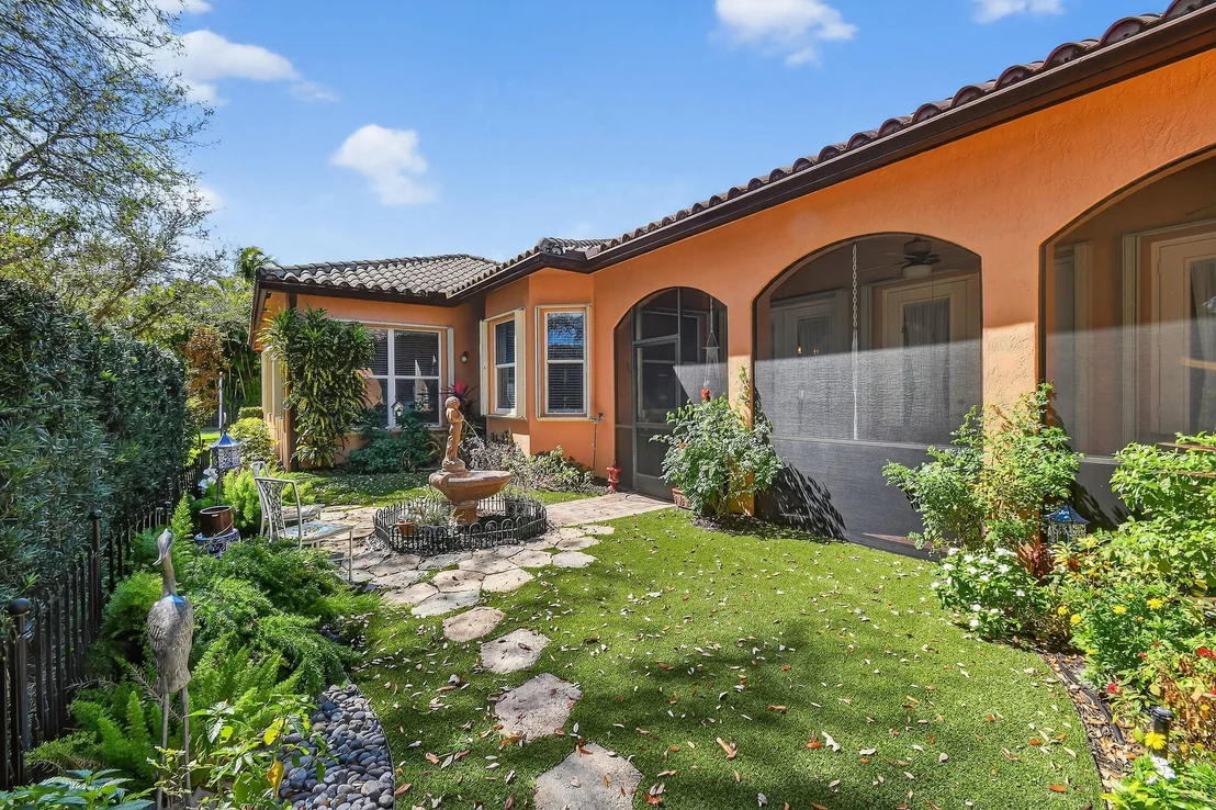 Photo of 152 Santiago Drive
