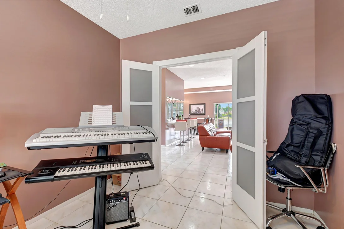 Photo of 8687 Spring Valley Drive